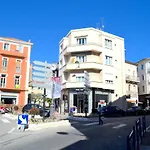 Duplex Liberte Plein Centre 公寓