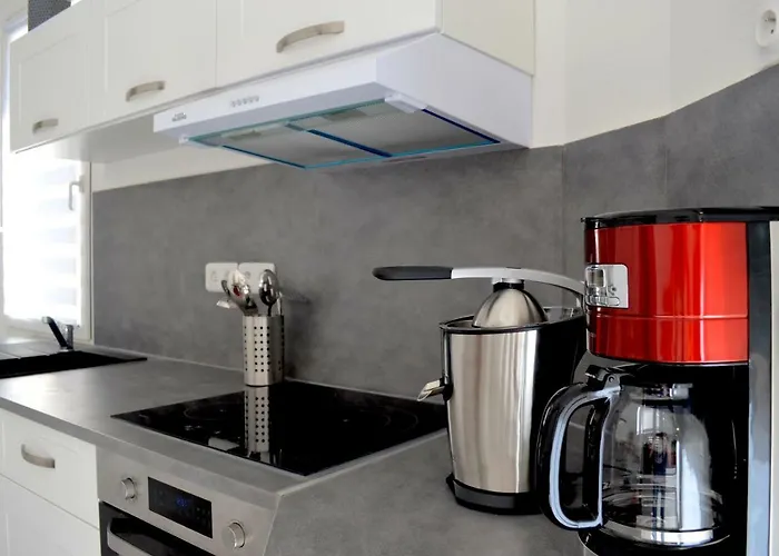 Duplex Liberté Plein Centre Saint-Raphaël