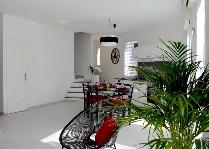 Duplex Liberte Plein Centre * Saint-Raphaël